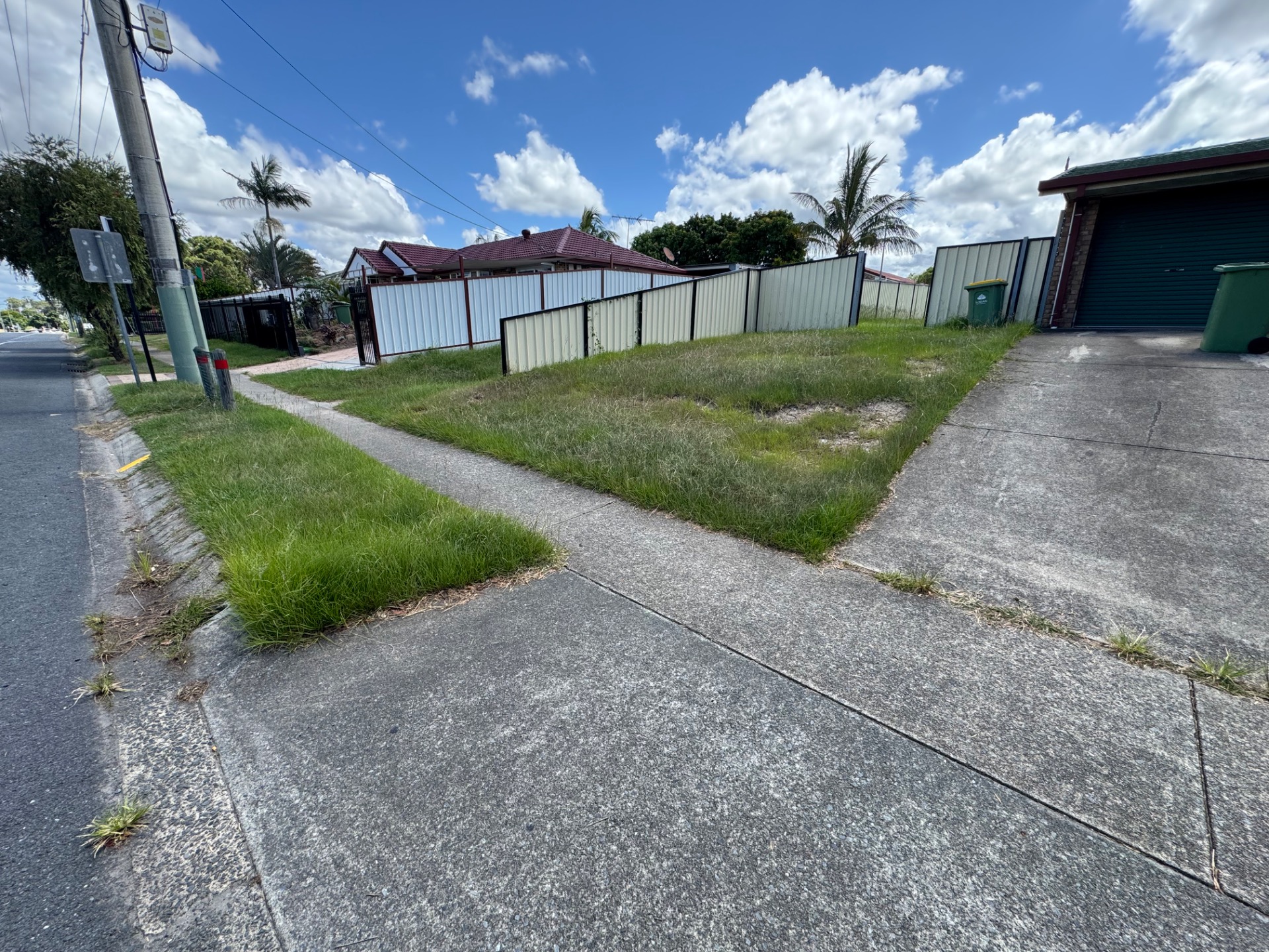 Thumbnail before: Garden transformation - before and after comparison